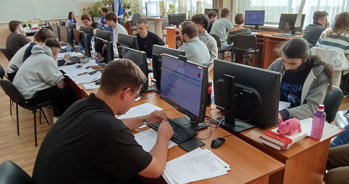 Команда ТГТУ вошла в сотню лучших на Международном чемпионате по алгоритмическому программированию RuCode